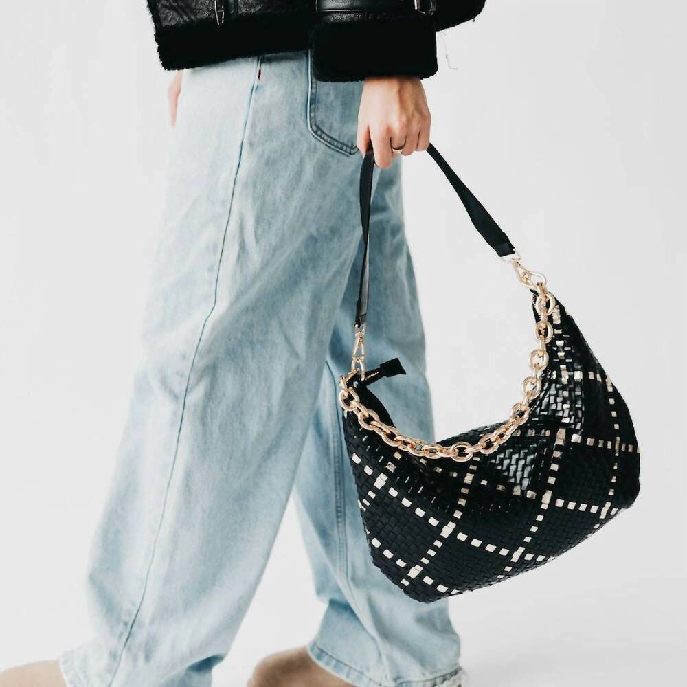 NEW PRETTY SIMPLE women's sienna slouchy woven shoulder bag in gold metallic dia